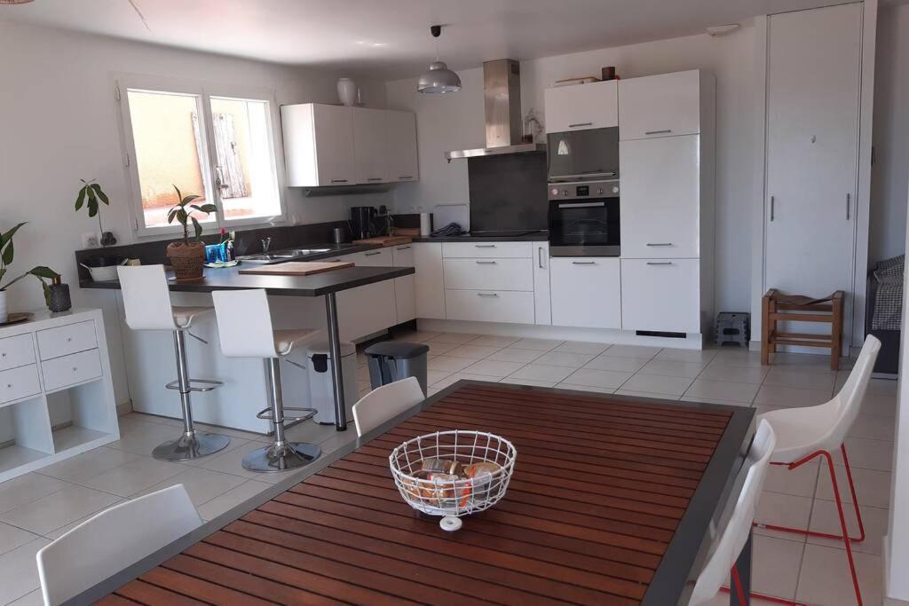 Maison Avec Vue Sur La Mer Et Avec Piscine A Fitou エクステリア 写真